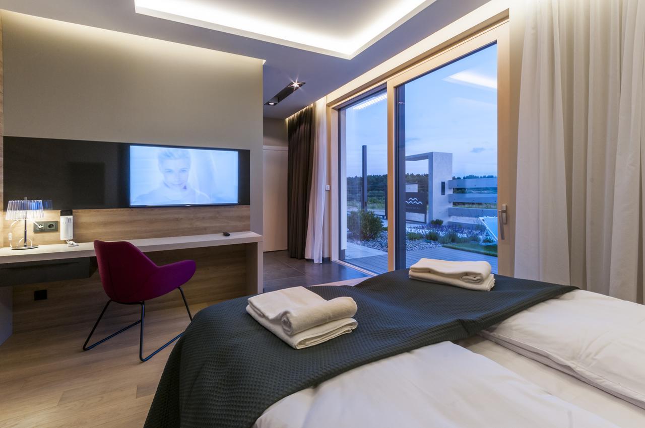 Przystan Mechelinki- Marina Del Mar Hotel ภายนอก รูปภาพ